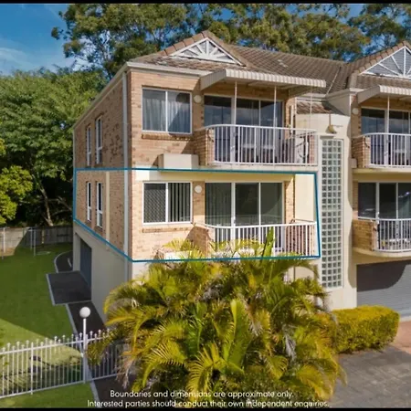 Apartment A 3 Bedders Close To Everything Brisbane