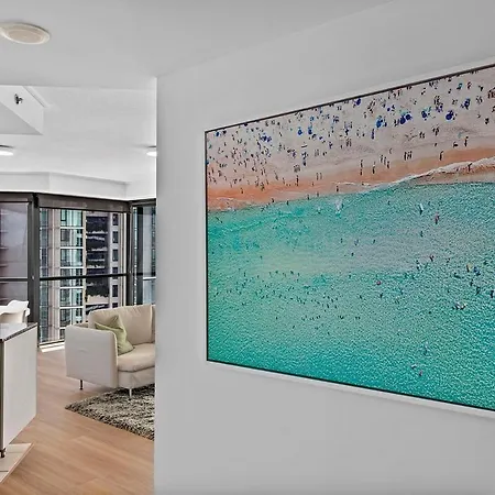 Luxury, Amazing River Views, Heart Of The City!