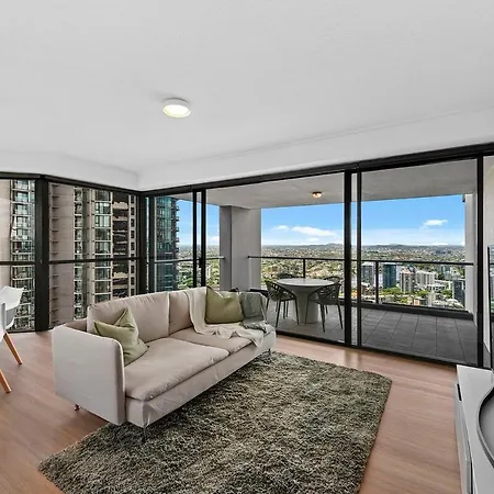 Luxury, Amazing River Views, Heart Of The City! Apartment