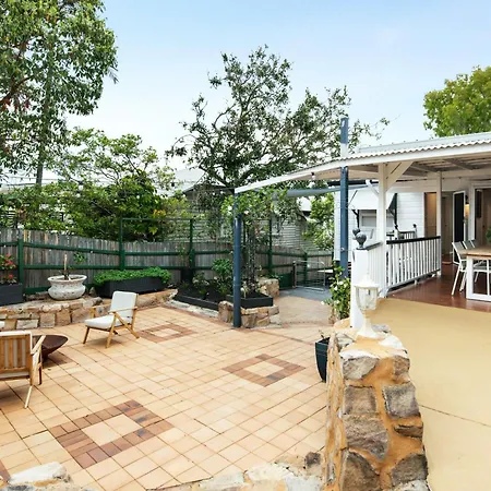 3 Bed Queenslander In Heart Of Brisbane