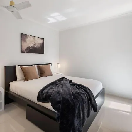Cozy Comfort 4br Near Malls And Transport Brisbane