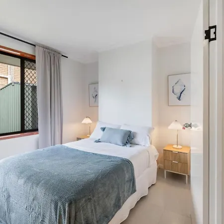 Holiday home Cozy Comfort 4br Near Malls And Transport