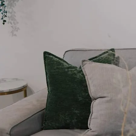 Cozy Comfort 4br Near Malls And Transport Brisbane