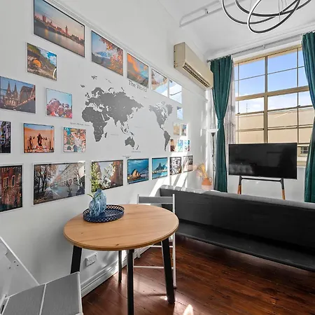 Apartment High Ceiling 1 Bedroom In The Brisbane