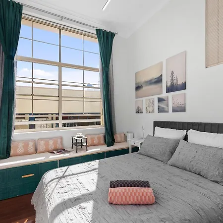 High Ceiling 1 Bedroom In The *