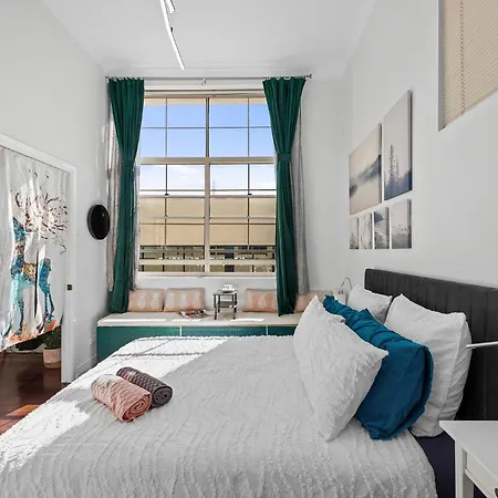 High Ceiling 1 Bedroom In The * Brisbane
