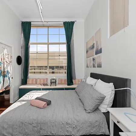 Apartment High Ceiling 1 Bedroom In The *