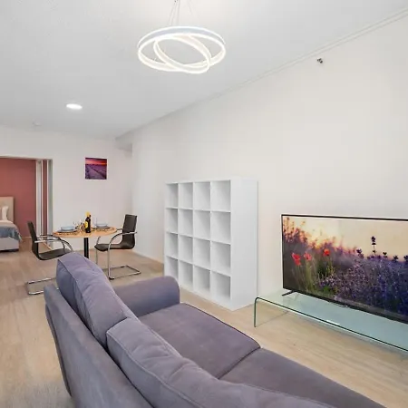 Value 2beds At Cbd With Pool Gym Carpark Apartment Brisbane