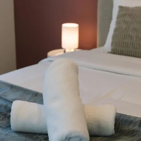 Apartment Value 2beds At Cbd With Pool Gym Carpark *