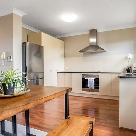 Tranquil Arches Indooroopilly *