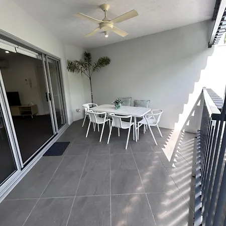 Location, Location, Location - Very Large Apartment