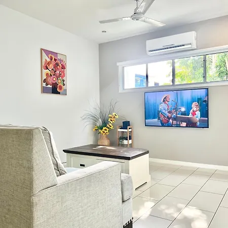 Stunning 3-bedroom Townhouse Holiday home Brisbane