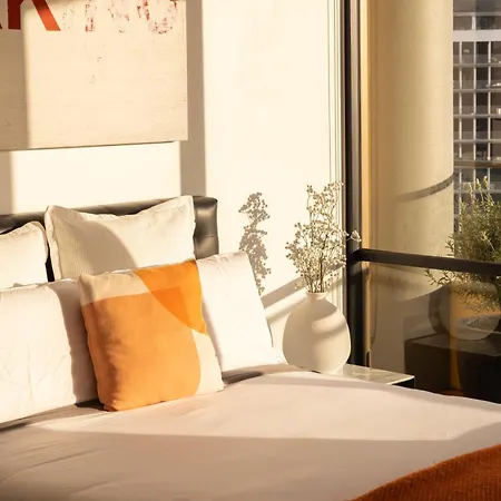 Luxury 2br - Skyline Views - Free Parking Apartment Brisbane