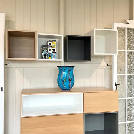 Stylish & Bright 3-bdrs Family In Holland Park West *