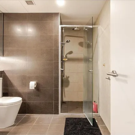 Homestay Private In Shared Ii *
