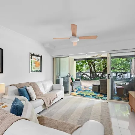 Riverfront Excellence 2bed-2bath-2car - West End Apartment Brisbane
