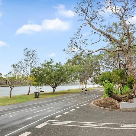 Riverfront Excellence 2bed-2bath-2car - West End *
