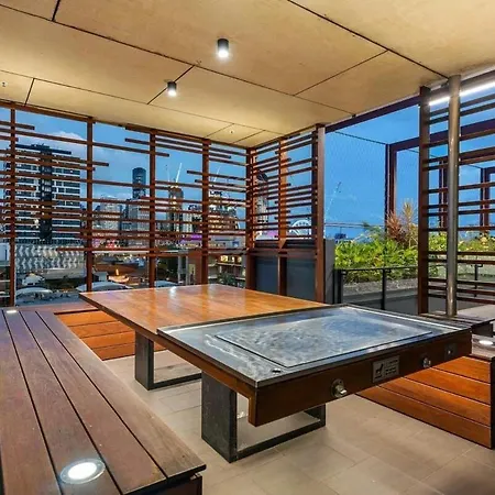Eve - South Bank Location, Free Carpark, Privately Hosted Apartment Brisbane