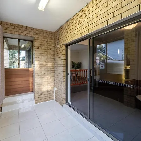 Palatial 4br 2ba Sunnybank Family Retreat Apartment