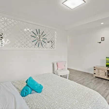Spacious 4br Near Sunnybank With Modern Amenities Apartment *