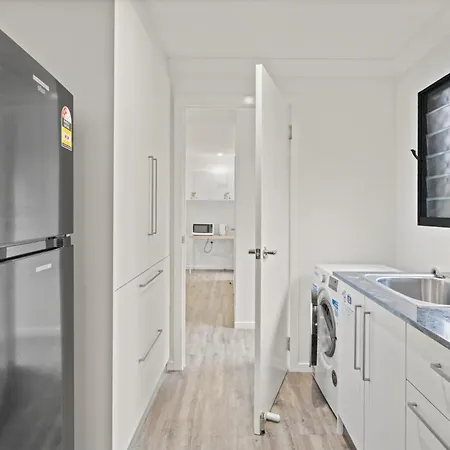 Spacious 4br Near Sunnybank With Modern Amenities Apartment Brisbane