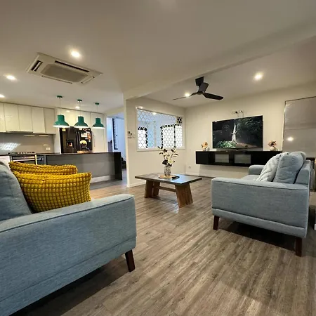 Spacious 4br Near Sunnybank With Modern Amenities Apartment *