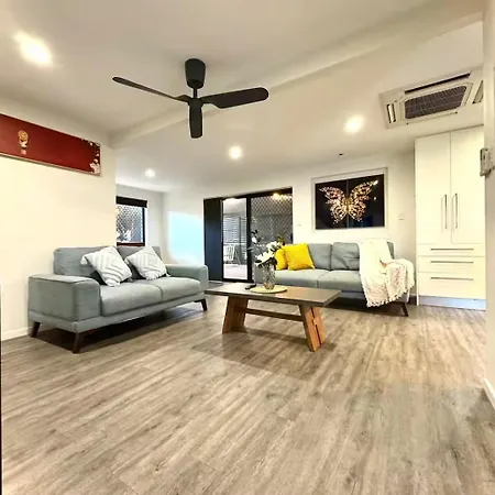 Spacious 4br Near Sunnybank With Modern Amenities