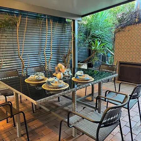Spacious 4br Near Sunnybank With Modern Amenities *