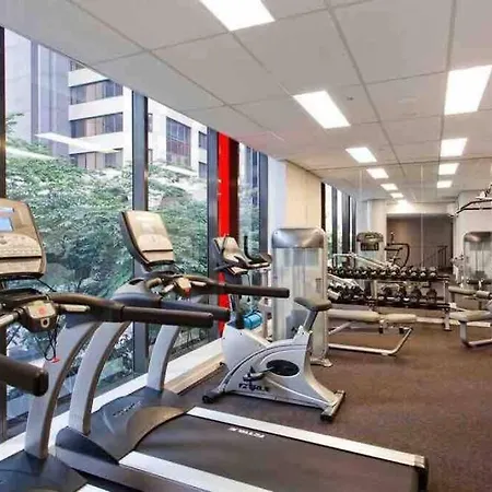 Comfort Redefined Prime 1br In The Heart Of Cbd Apartment