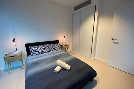 Escape To Elegance Stylish 2br In Skytower C10 Brisbane