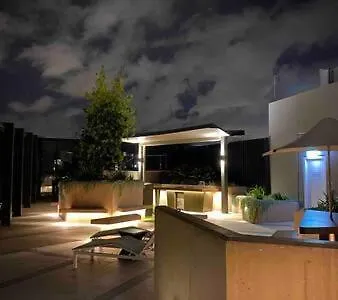 Stylish On High Level-close To Cbd C6 Apartment *