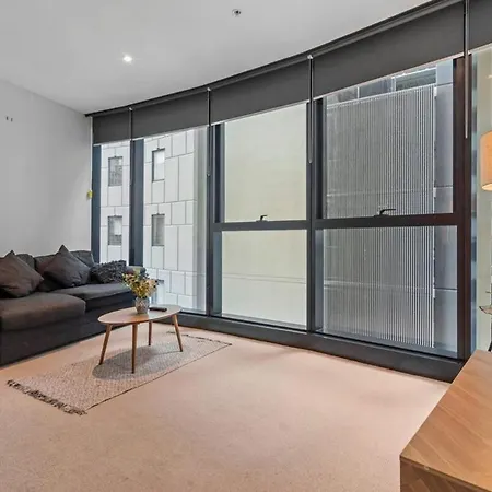 Stylish Cbd 2b Apt-pool & Gym Brisbane