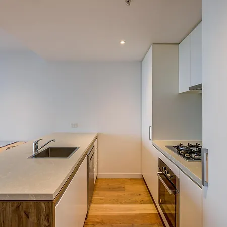 Skyline Haven, Luxe 2br With Pool & Gym In Fortitude Valley *