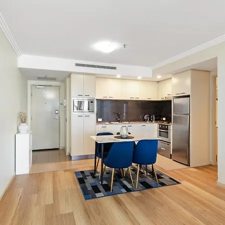 Apartment Lux 2bed Apt, Parking, Pool *