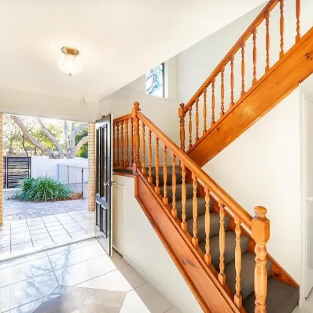 Space Abundant 4bed 2bath Sunnybank Retreat