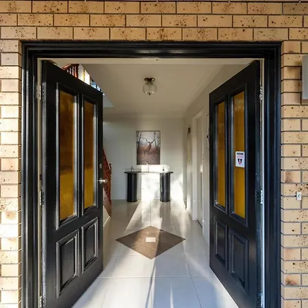 Space Abundant 4bed 2bath Sunnybank Retreat * Brisbane