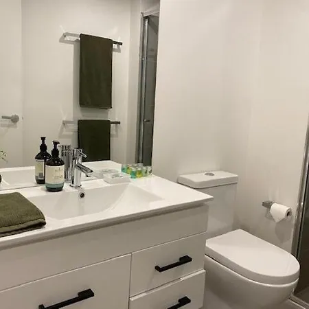 Ancassa Retreat Luxury Haven Near Train Bus Brisbane