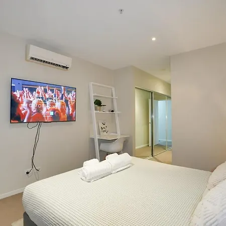 Relax & Unwind Riverside Apartment