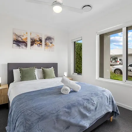 Brand New Modern 5br House Ducted Ac Near Mall Brisbane