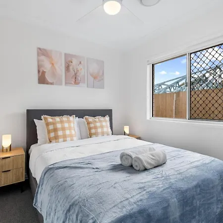 Brand New Modern 5br House Ducted Ac Near Mall Brisbane