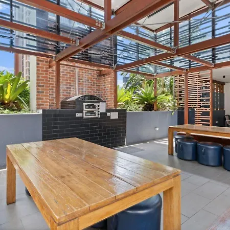 Unbeatable River And Cbd Views Pool 2car And Prime Spot Apartment Brisbane