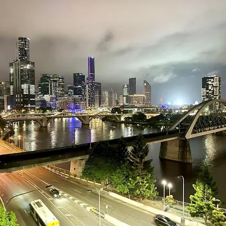 Cbd Modern 3bed Panoramic River View, 2cars And Pool Apartment Brisbane