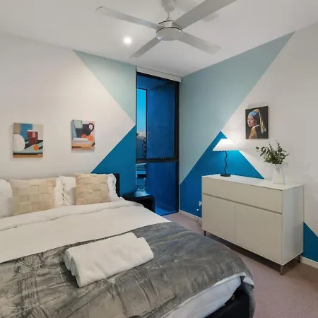 Rooftop Pool And View Stylish 2bed With Ducted Ac
