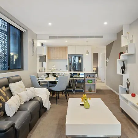 Rooftop Pool And View Stylish 2bed With Ducted Ac Apartment Brisbane