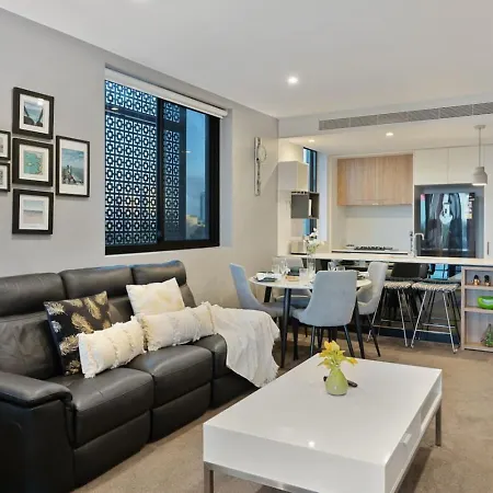 Rooftop Pool And View Stylish 2bed With Ducted Ac Brisbane