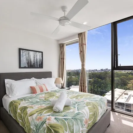 2b Golf Parkside Panoramic Cityview Topfloor Brisbane