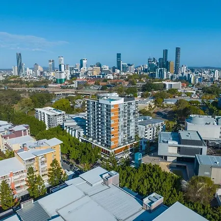 2b Golf Parkside Panoramic Cityview Topfloor Apartment Brisbane