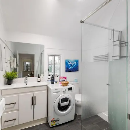 Charming 4-bed Queenslander Spacious