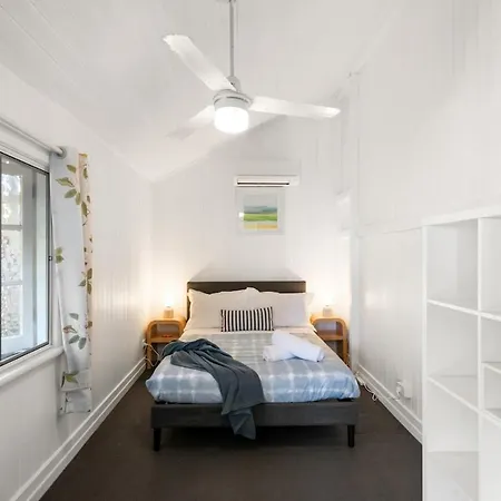 Charming 4-bed Queenslander Spacious