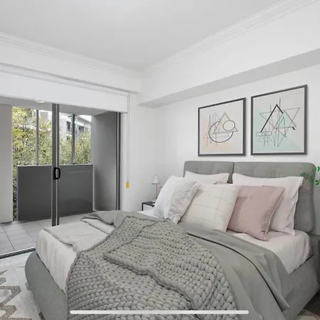 Apartment Unit 14O2 141 Campbell St Bowen Hills